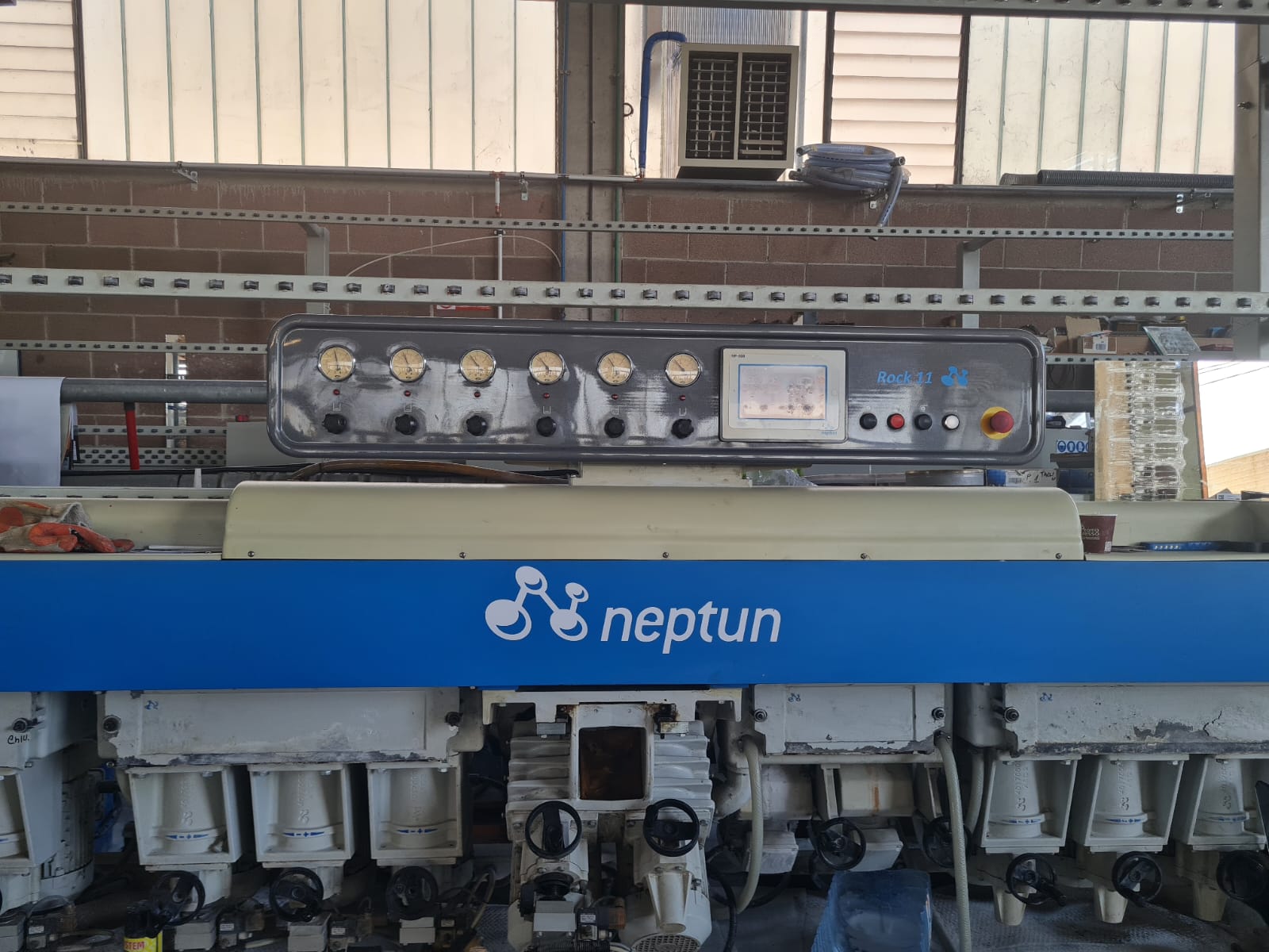 Masina Slefuit Sticla Neptun Rock 11