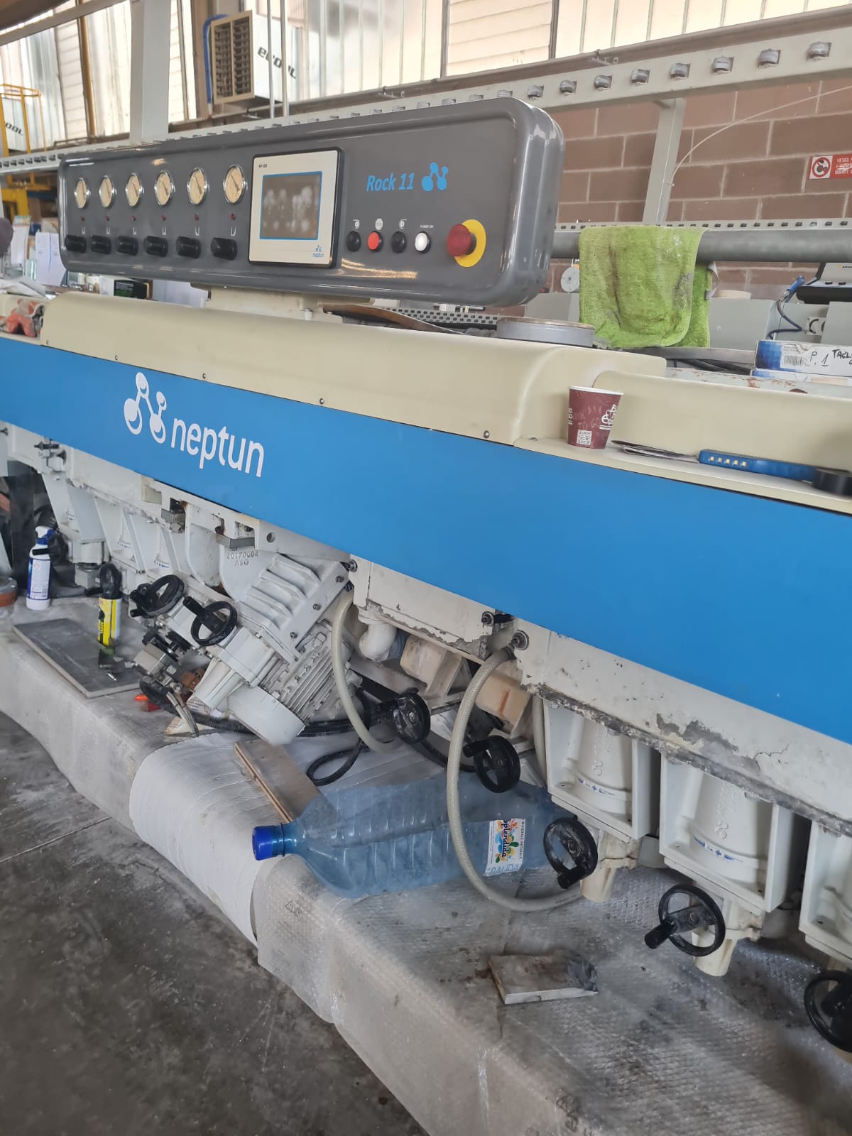 Masina Slefuit Sticla Neptun Rock 11