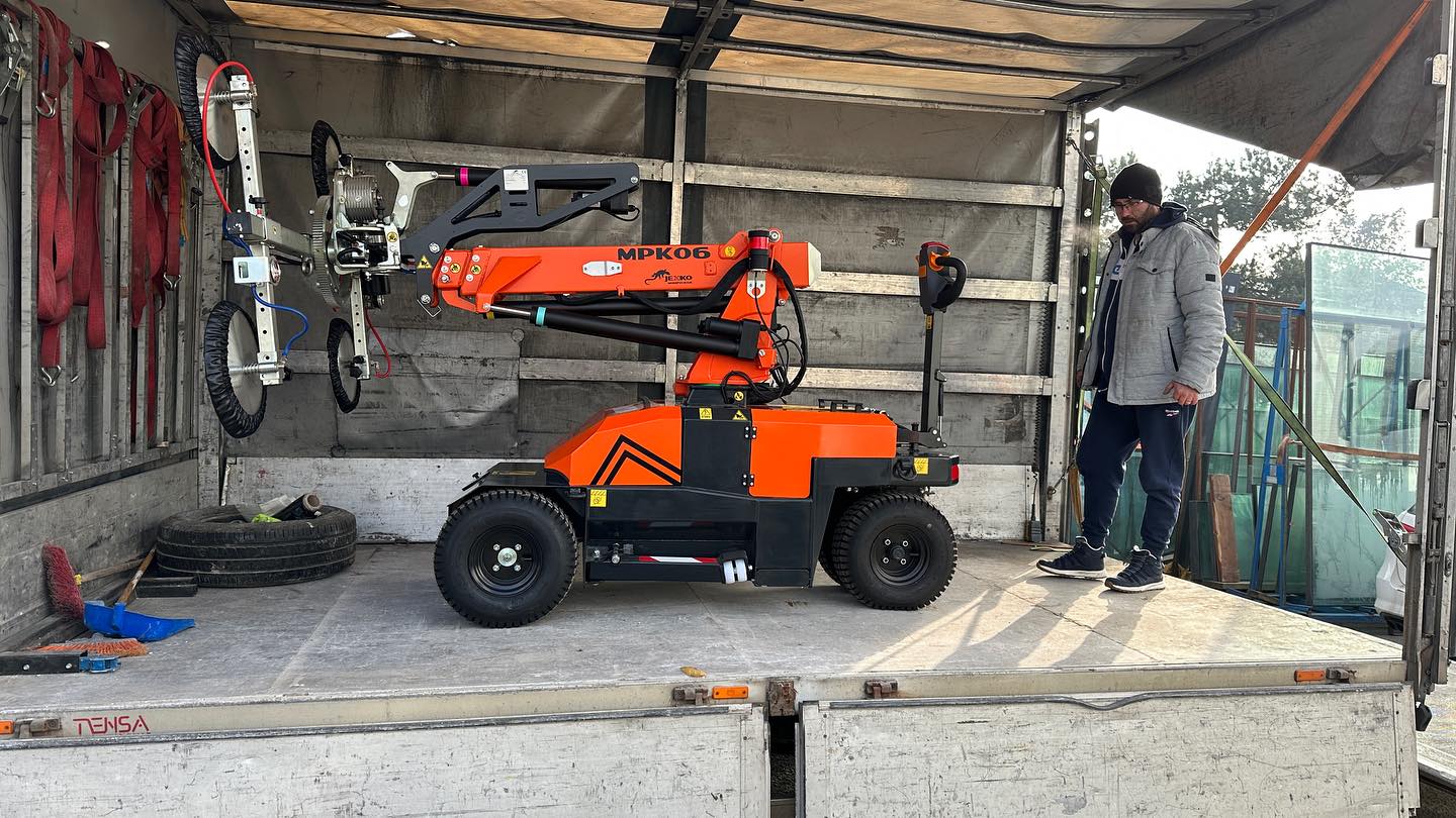 Vanzare robot pentu sticla